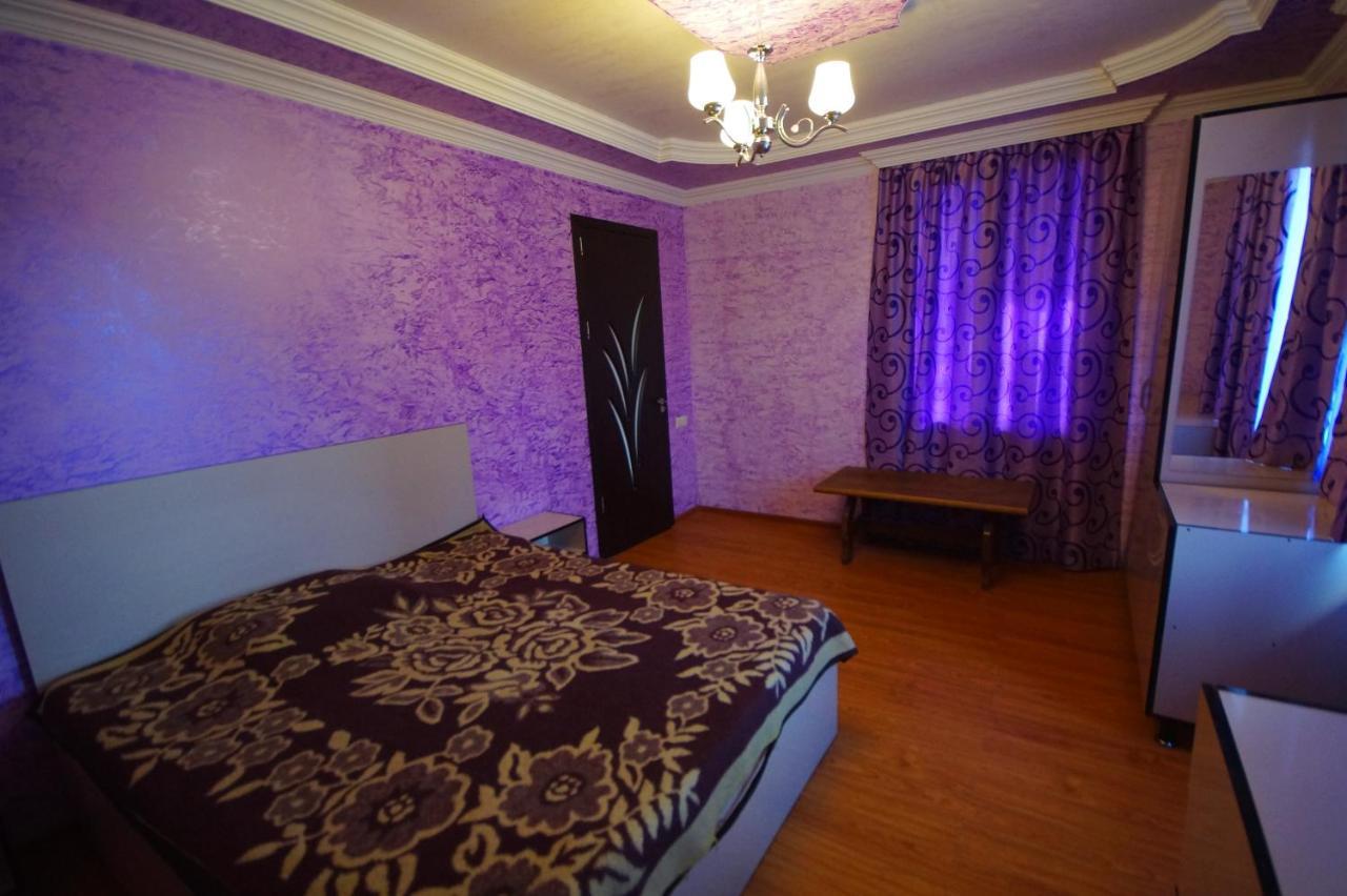 Hotel Oasis Gasamania à Batoumi Extérieur photo