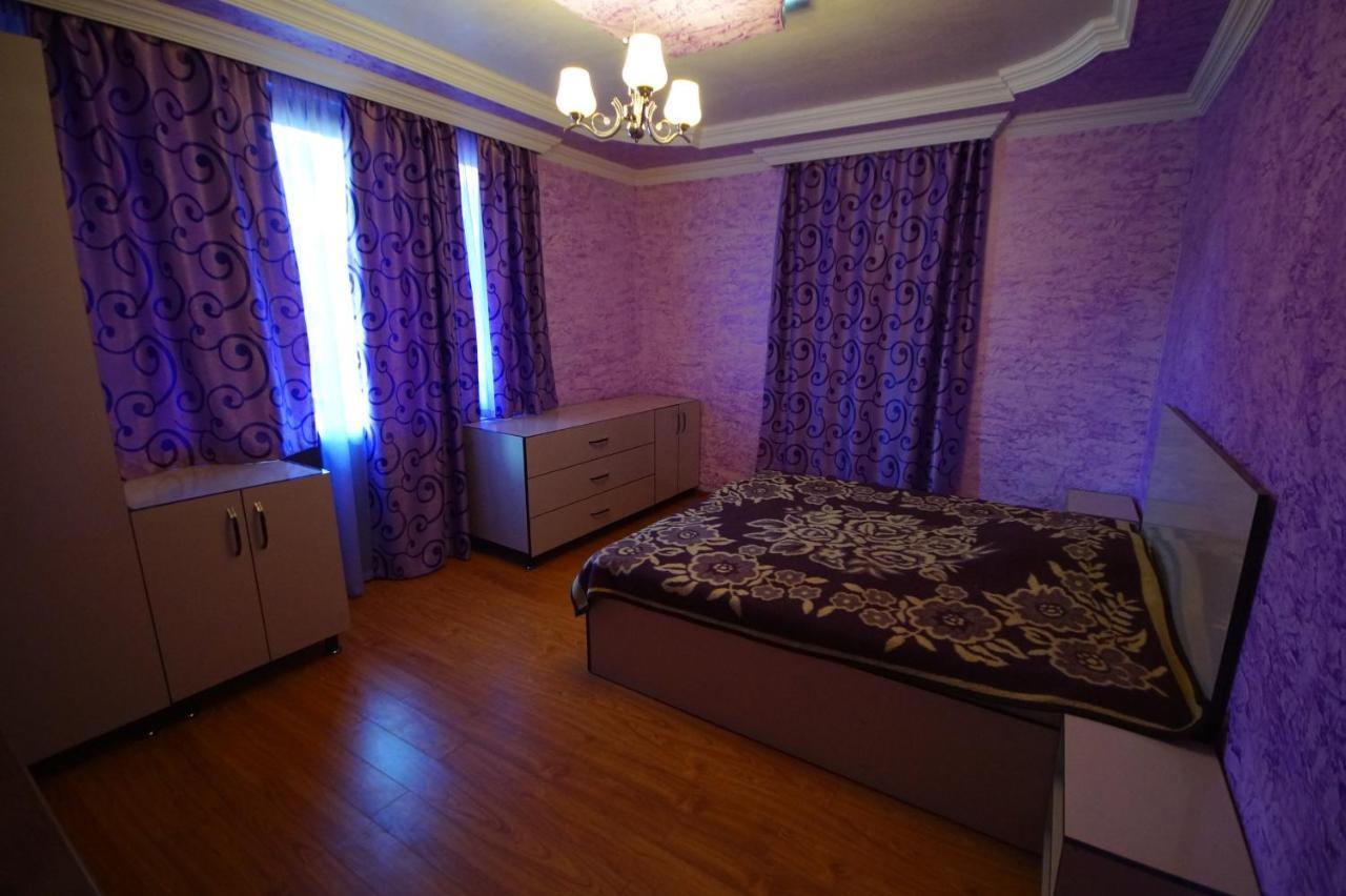 Hotel Oasis Gasamania à Batoumi Chambre photo